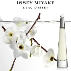Issey Miyake L'Eau D'Issey Femme 50ml eau de parfum spray